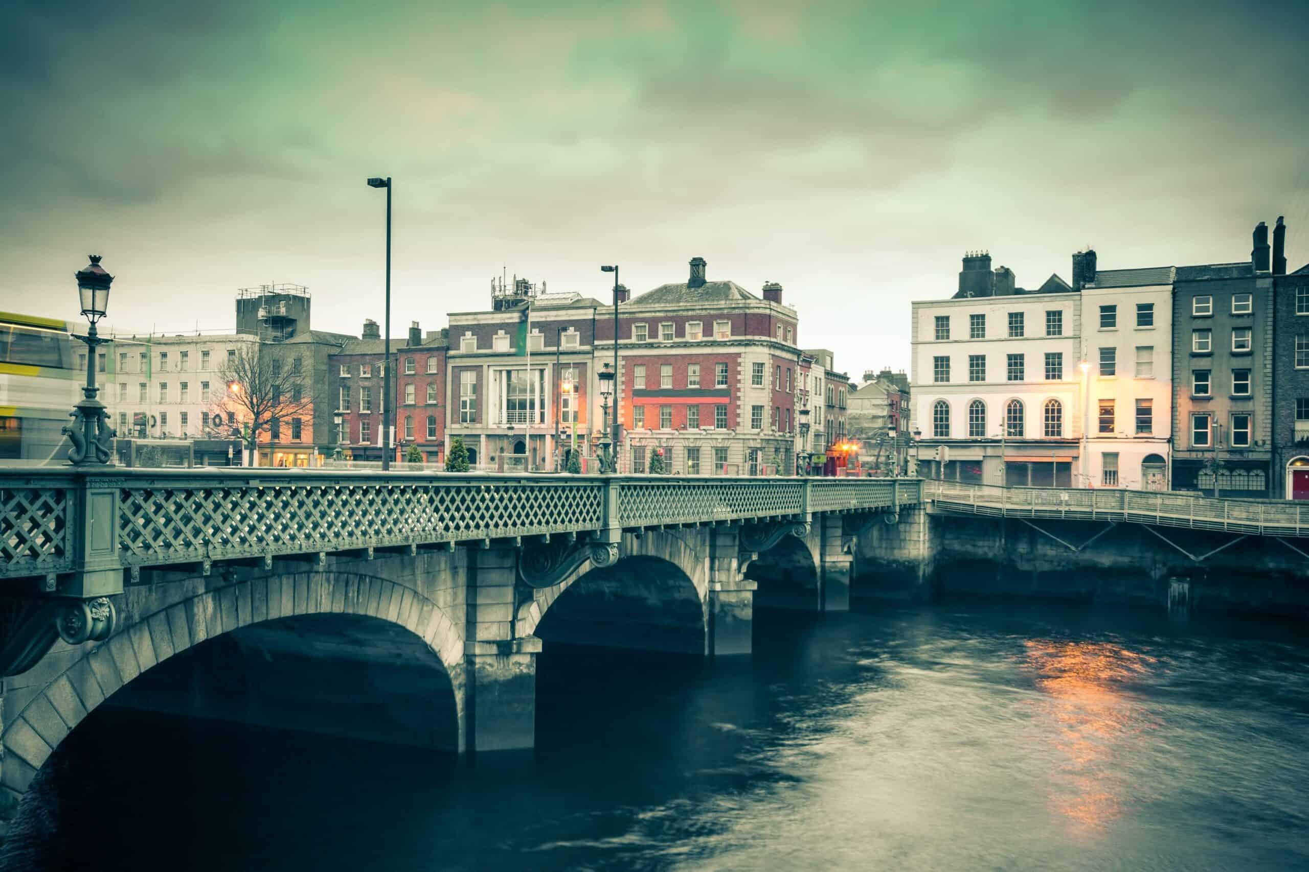 Дублин. Мост Граттан, Дублин. Ирландия Дублин. James Joyce "Dubliners". Великобритания Дублин.